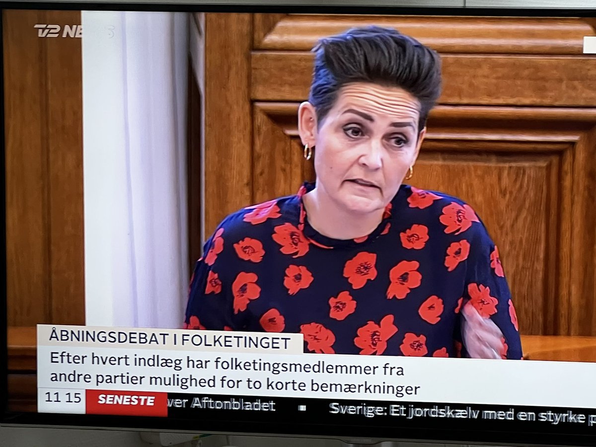 BennyAndersen's tweet image. Tak til @PiaOlsen og @VictoriaV_EL for at fastslå behovet for penge til at løse ligelønsproblemet ved åbningsdebat . @socialpaed er en af de faggrupper hvor der er for lav løn ift uddannelsesniveau. Husk at det er parterne der skal aftale den konkrete udmøntning #dkpol #ligeløn