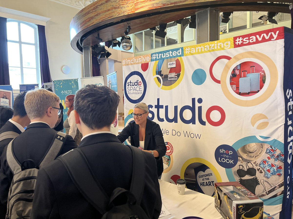 Next up visiting today’s #FuturesEvent is @Rhyddings! 🙌 Their Year 11 students are loving the @studio_co_uk stand! A huge thank you to Studio for sponsoring today’s event 🙏