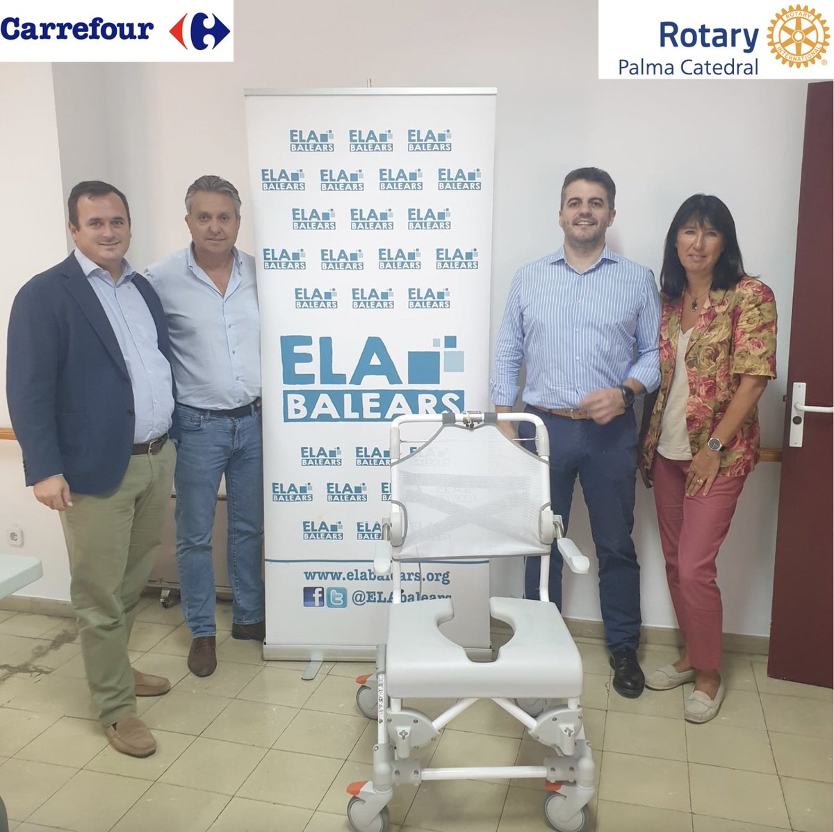 ELABalears's tweet photo. Hace unos días se hizo entrega del material de productos de apoyo que conseguimos gracias a la recaudación de la paella solidaria 🥘 de nuestros amigos del @Rotarypcatedral 

Gracias a tod@s los asistentes y colaboradores, en especial Carrefour Palma

👏👏👏 https://t.co/icKDNwzsnr