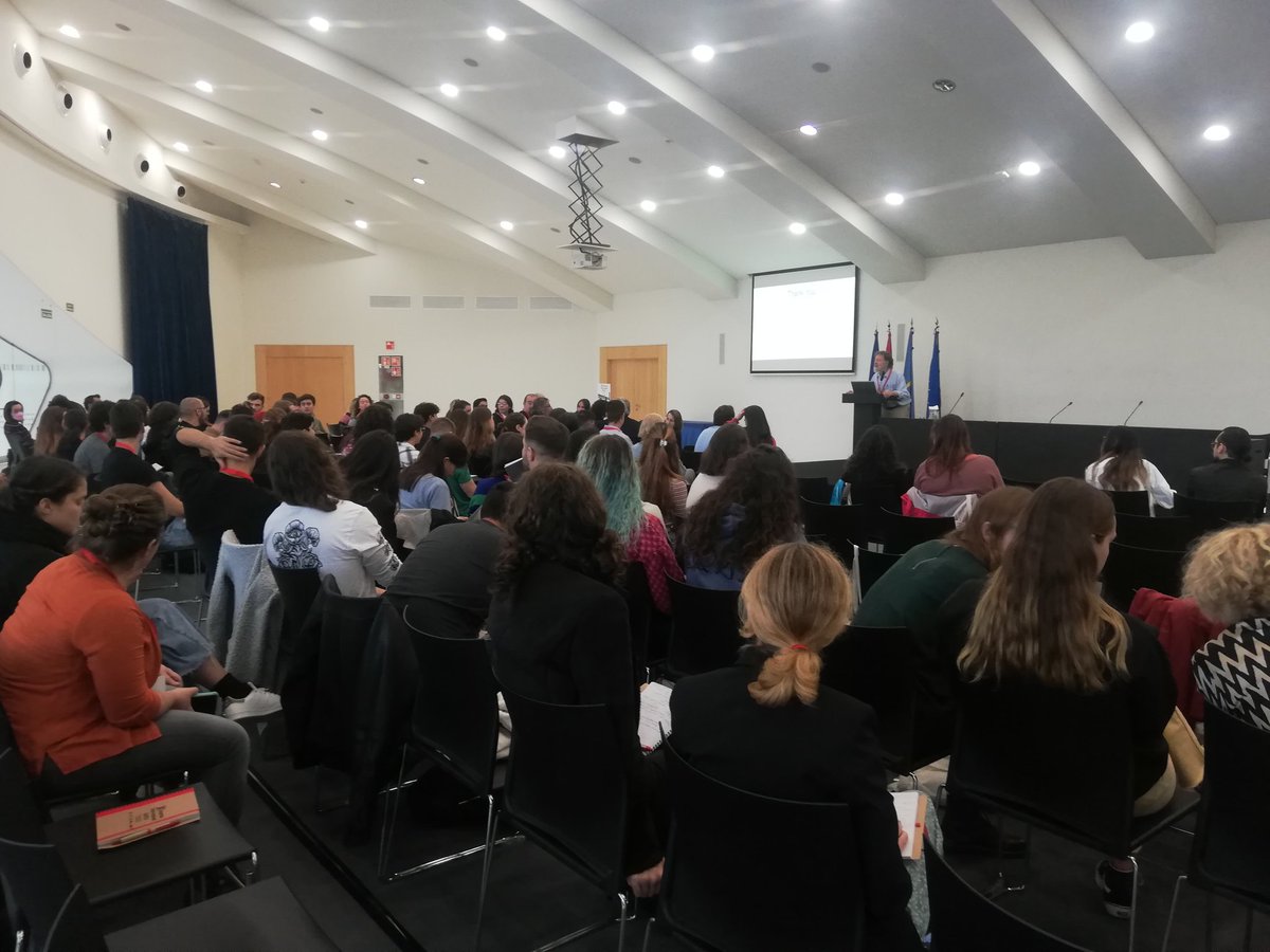 savecc_org's tweet photo. Gran conferencia inaugural a cargo de William Baum #savecc #x_savecc https://t.co/krJUnnW1sM