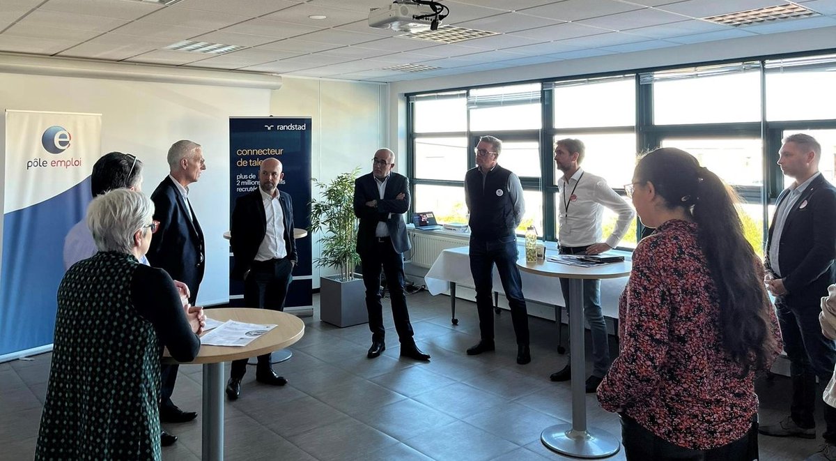 [#TousMobilisés] En direct 📢 @Pole_emploi Hauts-de-France et <a href="/randstad_france/">Randstad France</a> renforcent leur collaboration en signant une convention de partenariat 🚀

🎯Développer les synergies au cœur des territoires, agir sur les pénuries de recrutement et le retour à l’emploi durable 💪