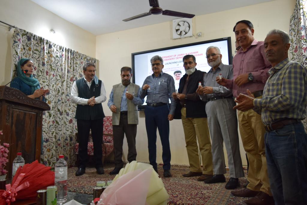 DirSHDK's tweet photo. Launching ceremony of "Indigeous Production of #FootRot Vaccine, #Sheep #Pox Vaccine &amp; Introduction of #Embryo #Transfer #Technology in Small Ruminants" by Shri Atul Dulloo (IAS), Financial Commissioner/ Add. Chief Secretary, Agriculture Production Department, JK at DIL, Nowshera https://t.co/SwCThYADJG