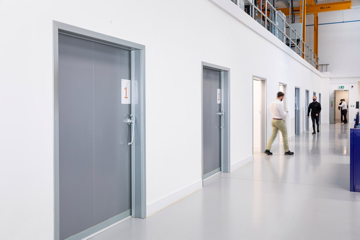 Testing is at the very core of everything that we do. 
The Shenley Technical Centre accommodates eight purpose built configurable test cells to meet this requirement. Learn more ehelix.com/contact/  #PowertrainAdvantage #electrification #testing #development #power