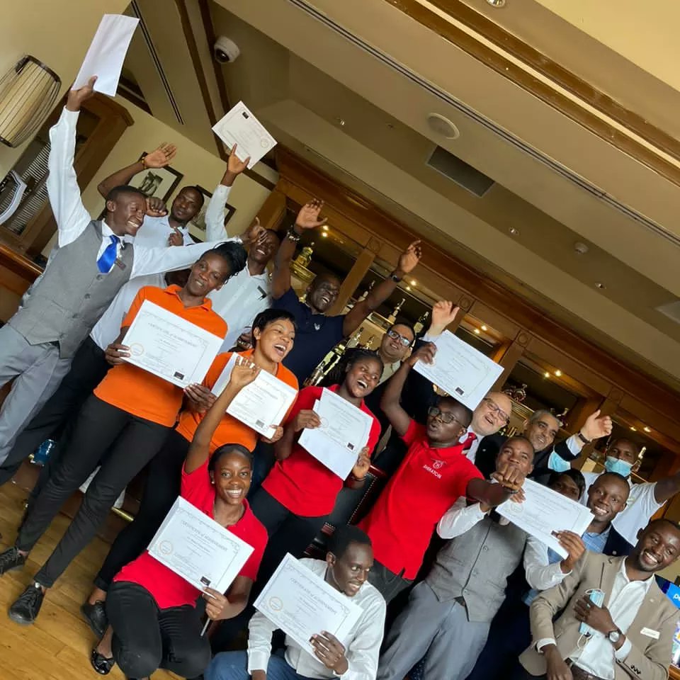 watstugume's tweet photo. Every opportunity to train is a Lee way to learning and boy what an opportunity it was.. Learning and growing with the jubilant participants and management ...#bartraining #Sheratonkampalahotel https://t.co/gPzWFMSsqN