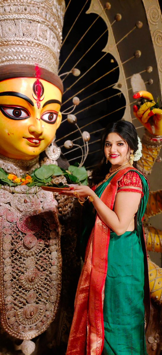 MsRanieeta_Off's tweet photo. শুভ বিজয়া!! 
বড়োদের প্রণাম ও ছোটদের অনেক ভালোবাসা ❤️

#BijayaDashami #Blessings #SendingLove #GoodWish #RanieetaDashOfficial https://t.co/OV9bYxim1W