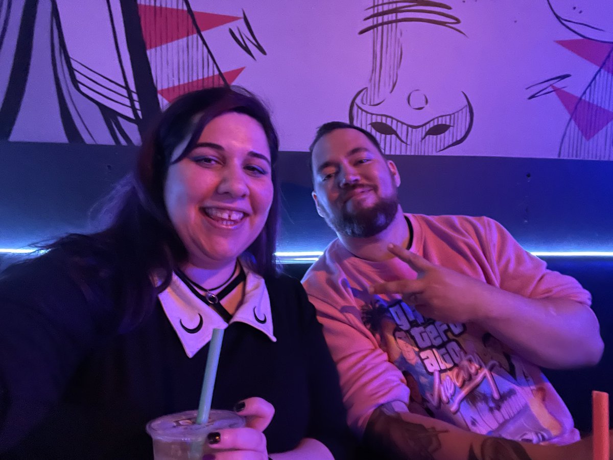 lupawolf152's tweet photo. Made it to the #GamerBar™️ https://t.co/soEx0ROoPn