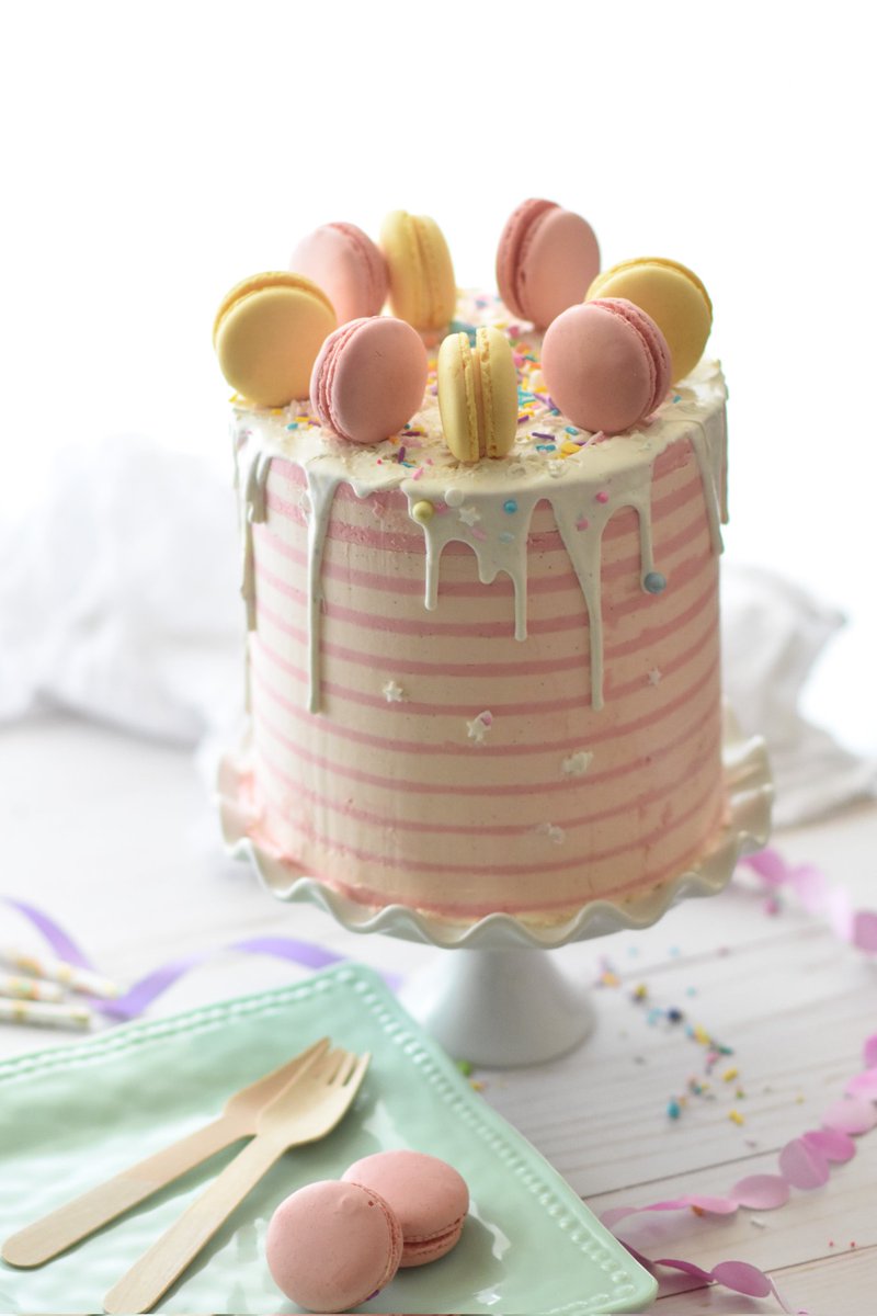 bake_n_flake78's tweet photo. 50% OFF ON ALL CAKES! COMING SOON. STAY TUNED!

#cuppocino #cake #coffee #biscuit #cookies #baking #bakery #birthdaycake #coffeeshop #dessert #cakedecorating #weddingcake #breakfast #offer #discount https://t.co/vZdTfTzJX7
