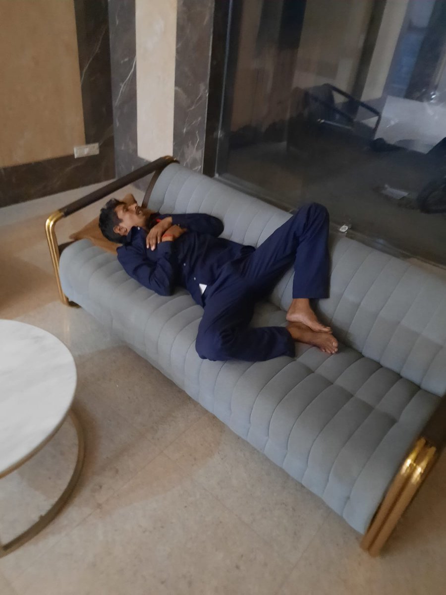 Kishor_Negi_Ind's tweet photo. Yesterday night there was a burglary attempt at my flat in Samridhi Grand even after the incident security of Samridhi Grand Avenue is like 'Who Cares'.  @Uppolice @CMOfficeUP @tejpalnagarMLA @dr_maheshsharma kindly get the license cancelled for this security Agency. https://t.co/2v1uErTj3m