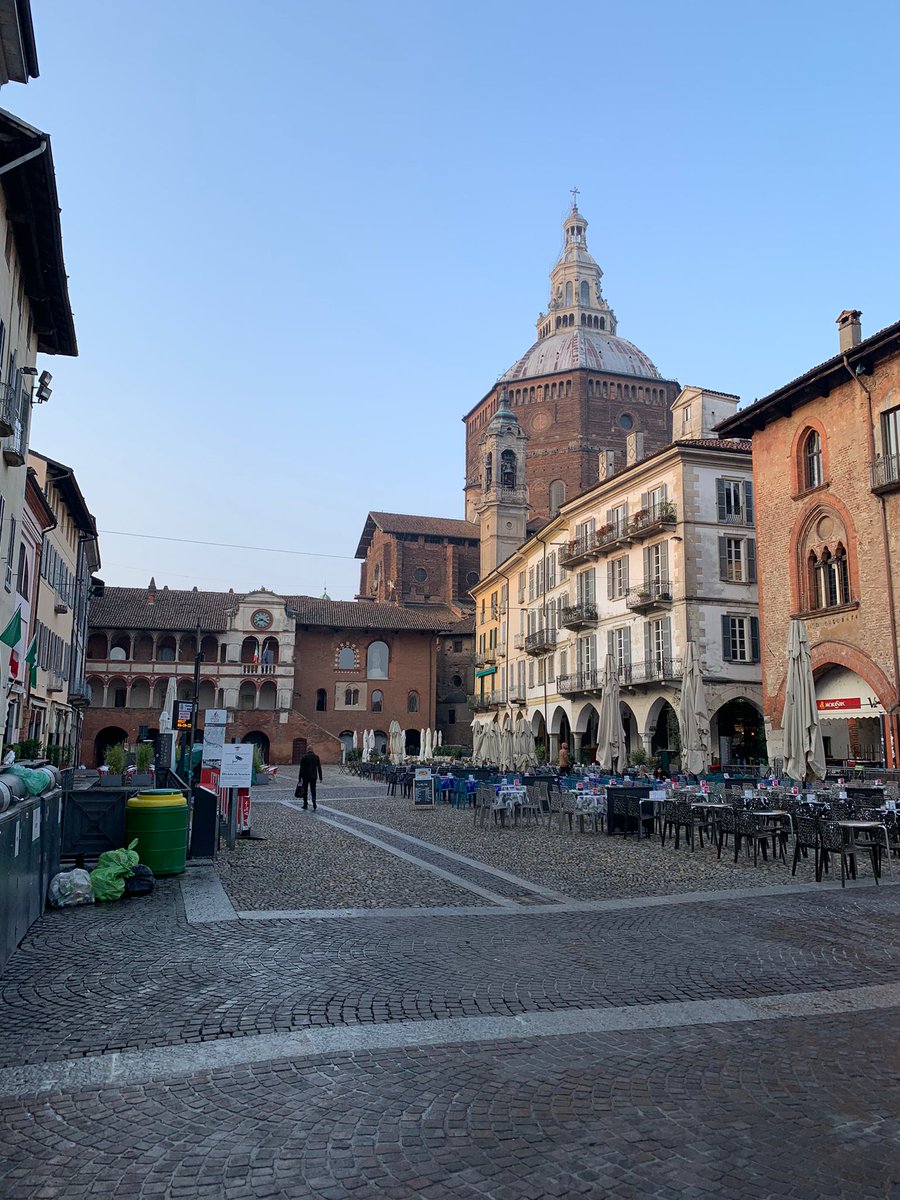 Consilium_Com's tweet photo. Si è tenuta oggi all’Università degli Studi di Pavia la presentazione del corso di laurea in “World Politics and International Relations”.
All’evento ha partecipato anche Vittorio Maccarrone, #MediaAnalyst di Consilium Comunicazione, che ha raccontato il suo percorso accademico. https://t.co/DSgf0aPZGU