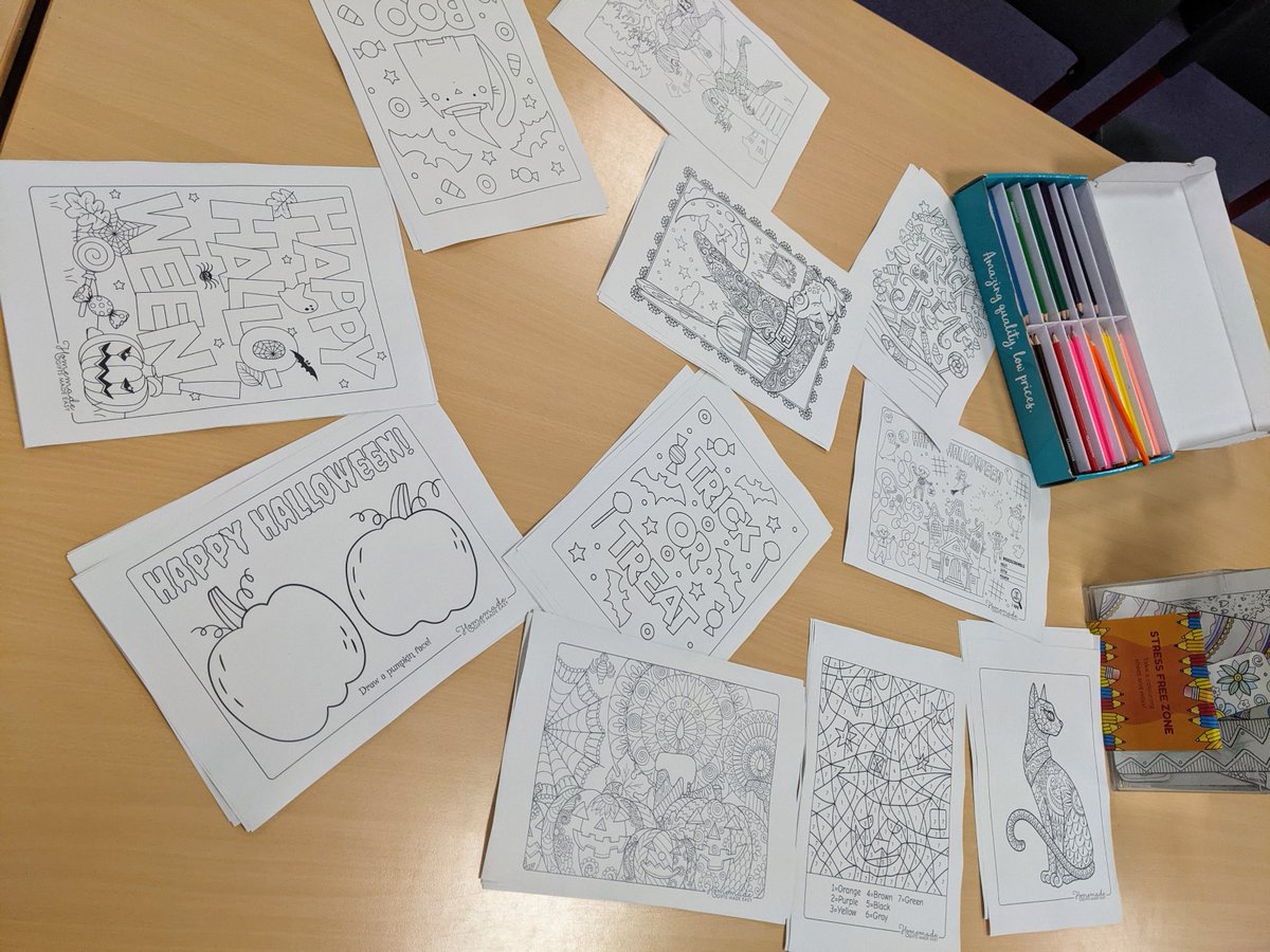 Smithycroft Library tweet media