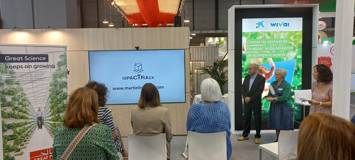 AgroBank_CABK's tweet image. El evento de la Embajada Británica en nuestro stand ya ha empezado con charlas muy interesantes de distintas empresas de UK como Conventry Chemicals, Cropaid, entre otras.

#AgroEvents #FruitAttraction22