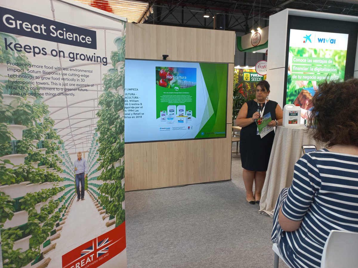 AgroBank_CABK's tweet image. El evento de la Embajada Británica en nuestro stand ya ha empezado con charlas muy interesantes de distintas empresas de UK como Conventry Chemicals, Cropaid, entre otras.

#AgroEvents #FruitAttraction22