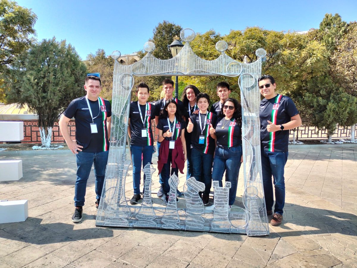 EmbaMexAze's tweet photo. @EmbaMexAze  apoya fuertemente al equipo mexicano que participa en la Olimpiada Mundial Juvenil de Ajedrez menores de 16 años que se celebra en Nakchiván. El equipo mexicano participó también en 2016. ¡Mucha suerte! ¡¡¡#VivaMéxico!!! @DiplomaciacMX 
@SRE_mx  @DDeportivaMx https://t.co/ZfUJ0EydtU
