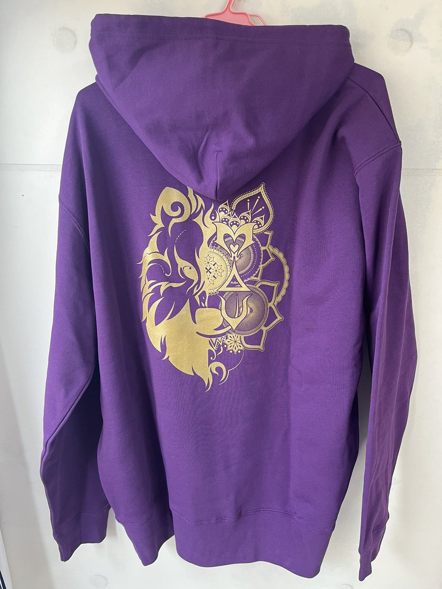MUofficial21's tweet photo. ▲▼M△U▲▼

スウェットプルオーバーパーカー
color：パープル×ゴールド
着用サイズ：XL

 #muofficial  #オリジナルブランド  #ユニセックス  #LGBTQ https://t.co/ZuitoTCNsF