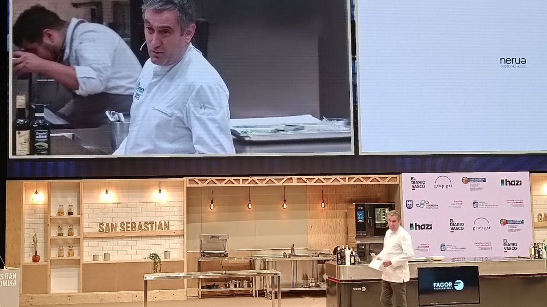 CocinayVino's tweet photo. 👨🍳Josean Alija y 👨🍳Paulo Airaudo hacen de los errores su fuerte💪. #SSG22 @NeruaGBilbao @elcordobesss @ameliarestauran @ssgastronomika
https://t.co/B1jtLRDGQj https://t.co/0h9Whi5Vzv