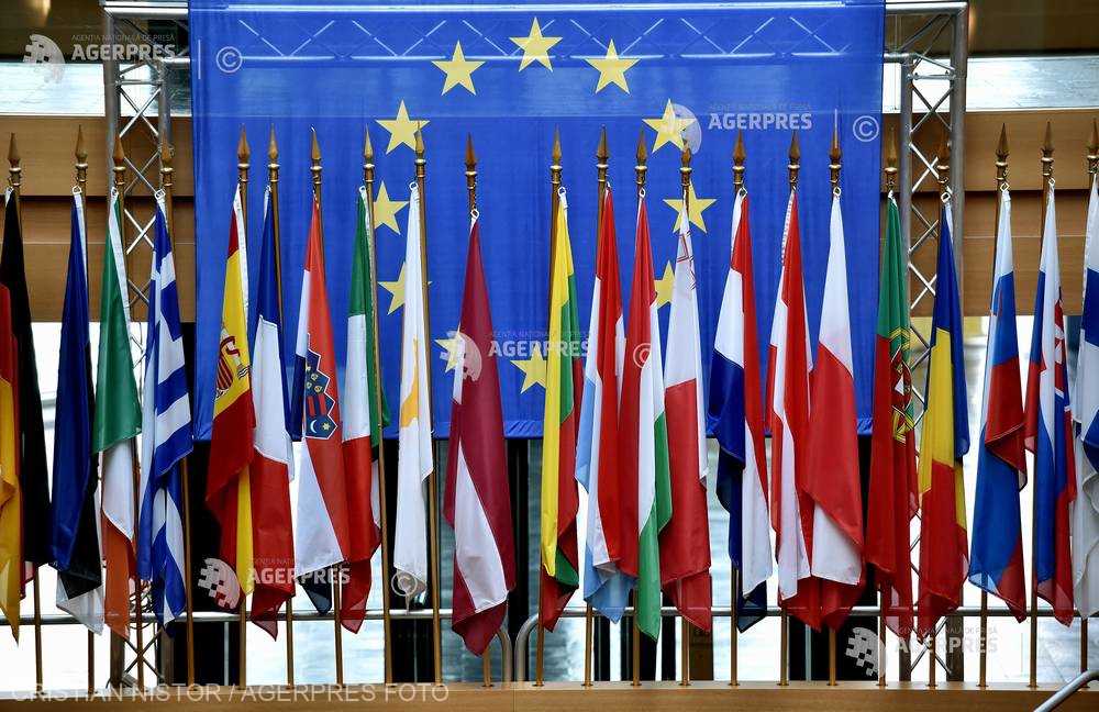 RRInternational's tweet photo. #Summitul liderilor #UE cu 17 ţări de pe continentul european, care are loc joi, la #Praga, caută să construiască 'o nouă ordine fără Rusia', a declarat înaltul reprezentant pentru politică externă al #UE, @JosepBorrellF, transmite @EFEnoticias. https://t.co/tiFGpRjSsW