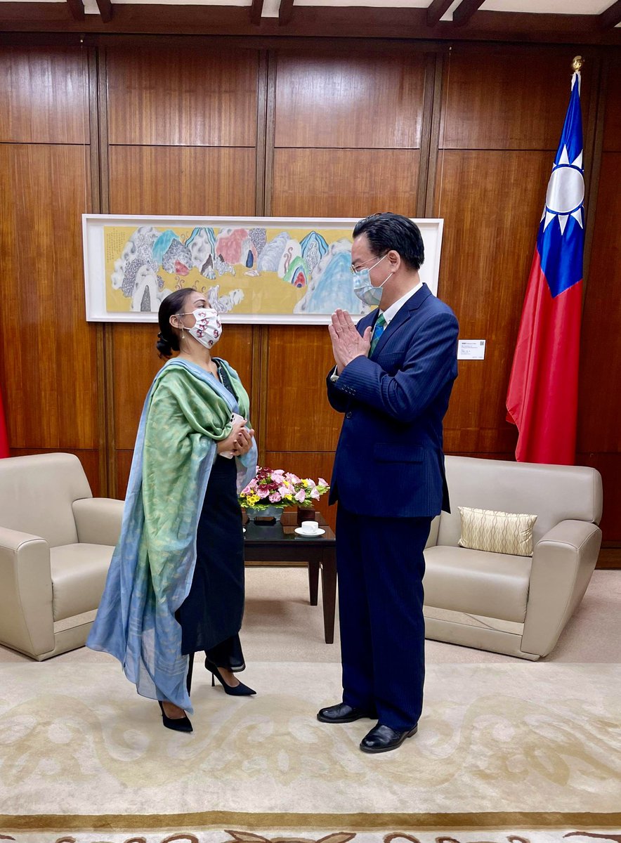 sanahashmi1's tweet image. You know you’re doing the right thing when @MOFA_Taiwan Minister Joseph Wu tells you you’re the second Ambassador of India in Taiwan.🥹
Thank you so much, Minister Wu.
Can’t thank Taiwan enough for the warmth. It’s a home for a reason!