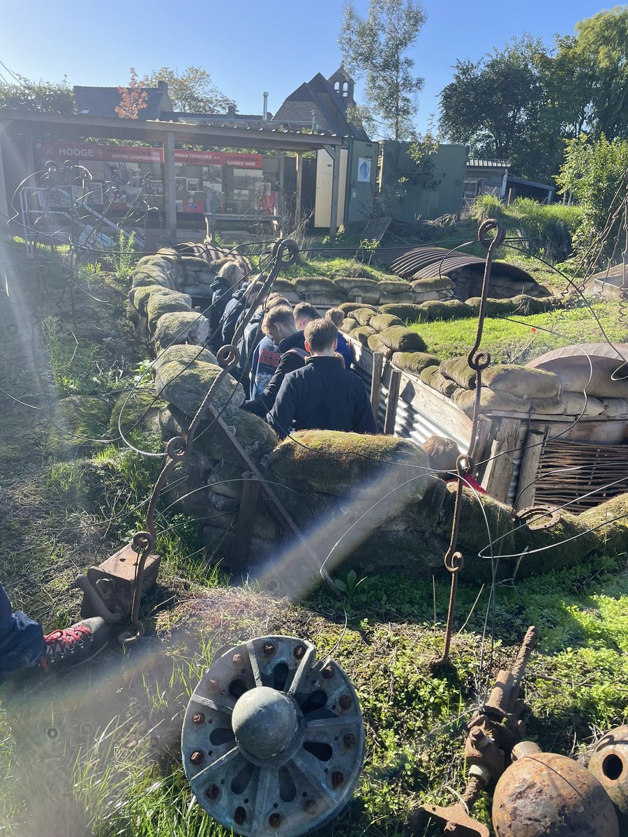 QEHS_English tweet media