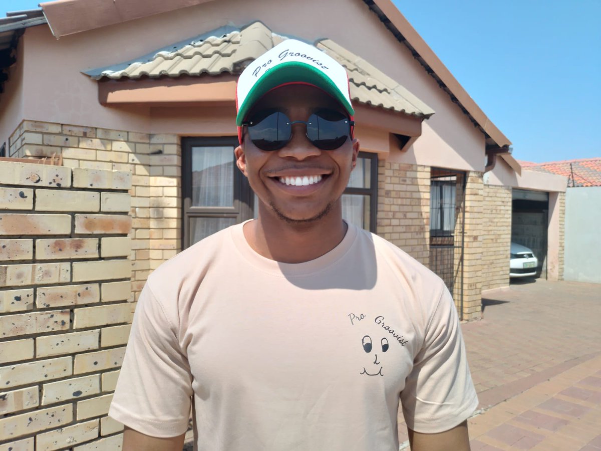 Pro-Groovist tweet media