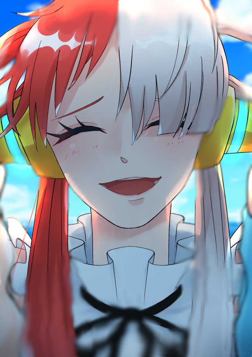 1girl split-color hair red hair headphones two-tone hair smile solo  illustration images