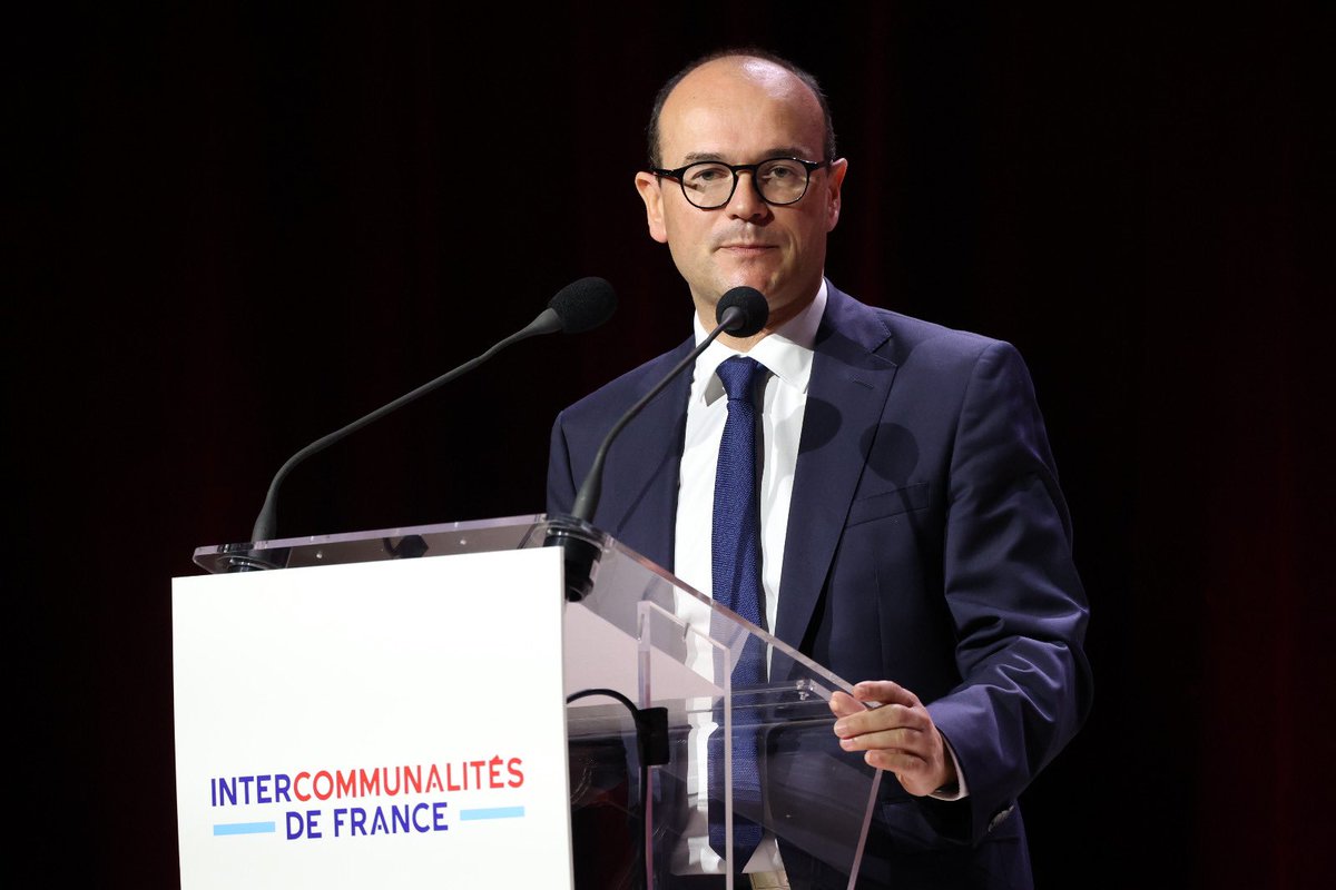 sbastien_martin's tweet photo. Chers participants à notre convention des @IntercoDeFrance : notre nécessité, notre légitimité, notre avenir n’est plus une question. 

Lorsque nous travaillons en intercommunalité, nous réussissons ! 

Alors profitez de ce moment pour être encore plus forts ensemble #Interco2022 https://t.co/9BhUPNbeeu