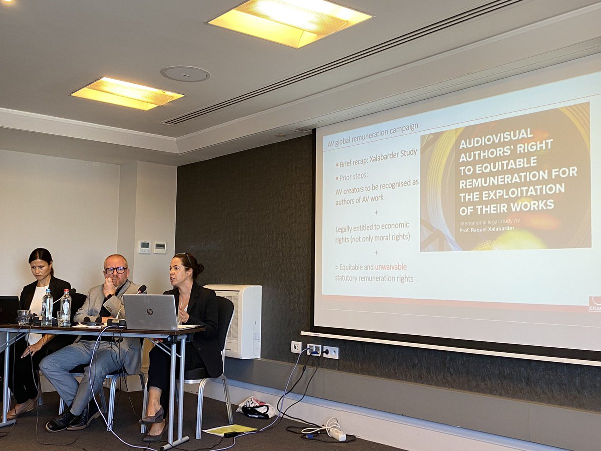 .<a href="/CristinaPerpina/">Cristina Perpiña</a> @CISACNews reminds its members about Prof. Xalabarder’s global study, recommending an international legal framework for unwaivable &amp; inalienable remuneration right for audiovisual authors 

👉🏼 saa-authors.eu/en/publication… 

#WeLoveAuthors