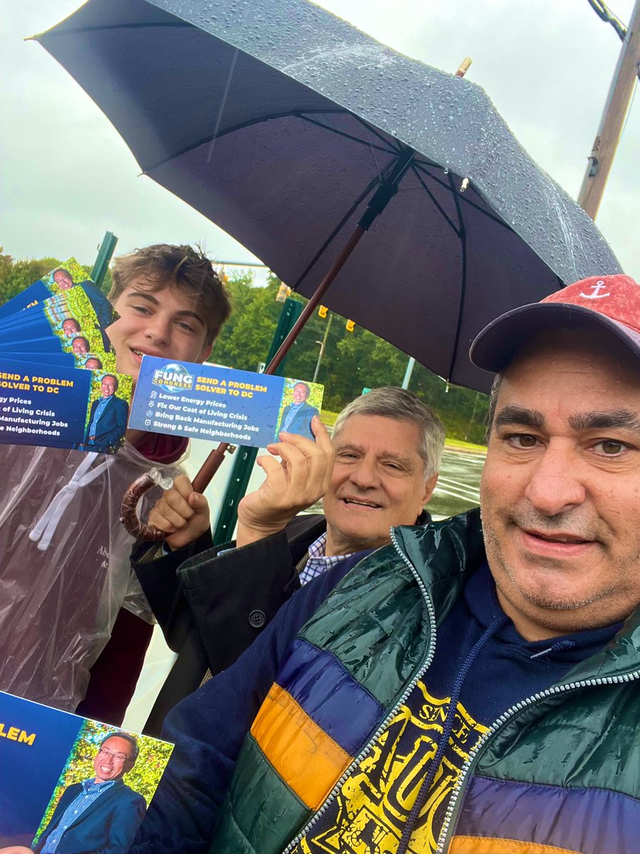 AllanFungRI's tweet photo. Even in the driving rain, we’re out talking to neighbors and converting those on the fence to #TeamFung! I’ve got the greatest team! https://t.co/mKVuED3KuG