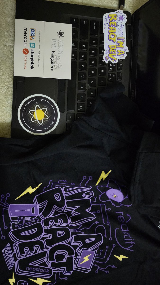 Nagarjundeepak's tweet image. Received those amazing swags from
@ReactDayIn 
Thanks for the gifts folks 😌🙌🏽
#React #ReactDayBangalore