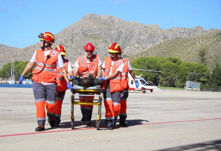 CreuRojaBalears's tweet photo. [#CruzRojaEmergencias] 🚑
Ahir vam participar en el simulacre de rescat #CERNIA 2022! El nostre objectiu: prevenir i estar preparats per a fer front a futures emergències.

#EnTodasPartes https://t.co/rokyb6w2VY