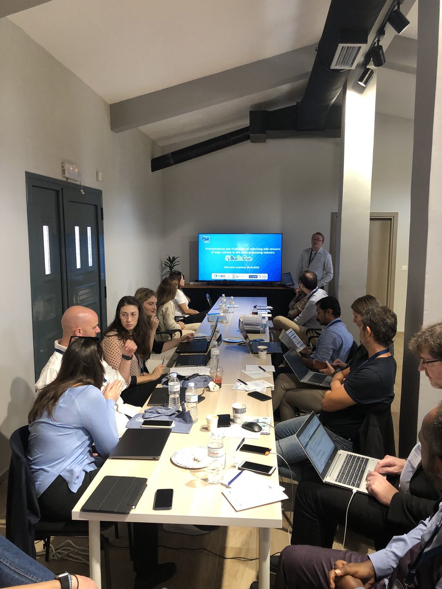 Mathias Greve Poulsen from #KMC presents how we can #upscale processes and how we can fill the gap between R&amp;D and green solutions 

<a href="/BlueBioCOFUND/">BlueBio COFUND</a> <a href="/grafeiotypouelg/">ΕΛΓΟ ΔΗΜΗΤΡΑ</a> <a href="/CERTHellas/">ΕΚΕΤΑ-CERTH</a> <a href="/KU_Leuven/">KU Leuven</a> <a href="/MatisIceland/">Matís</a> <a href="/UMmalta/">University of Malta</a> <a href="/DTUtweet/">DTU</a> <a href="/ecoresourcesGR/">ecoresources</a> #BlueBioChain