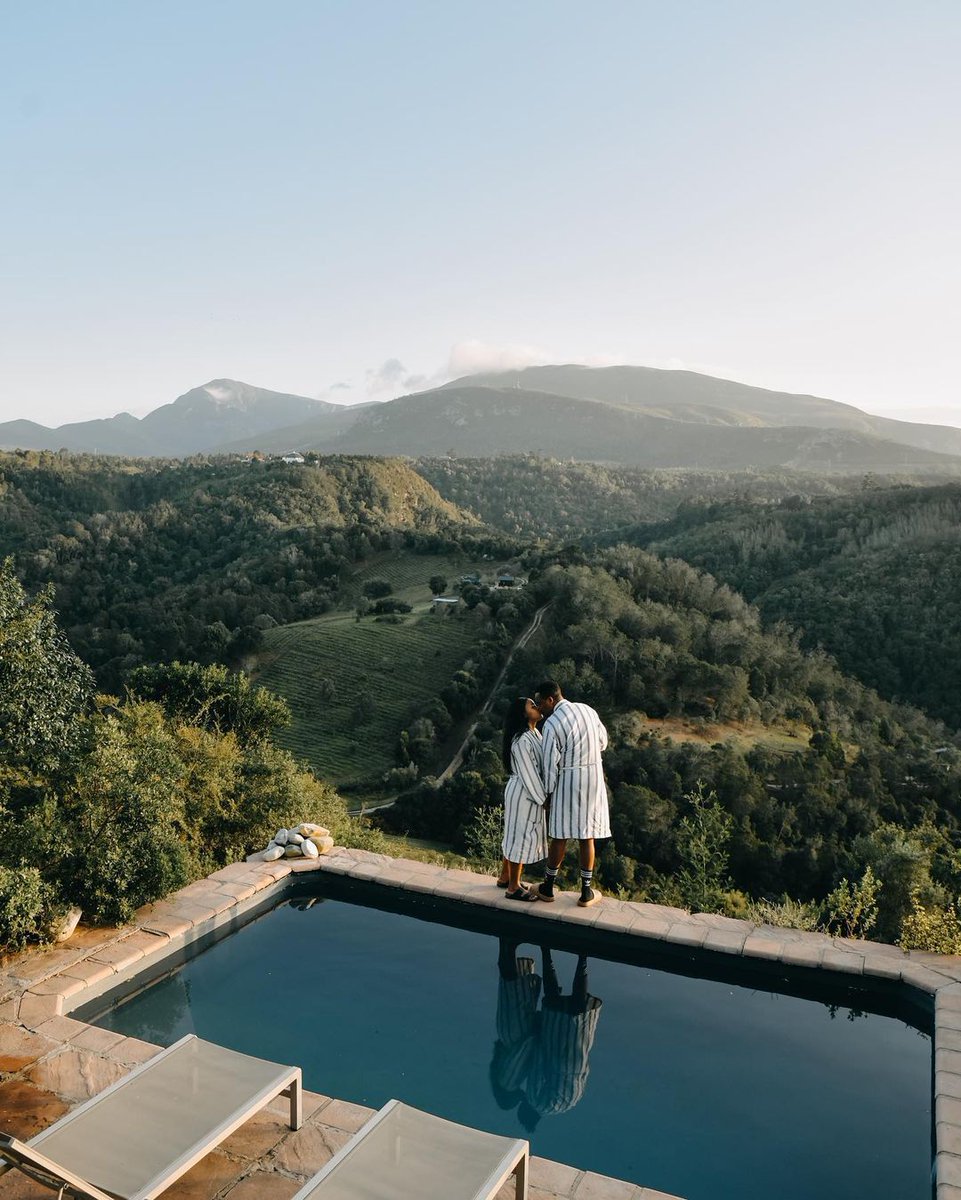 southafricauk's tweet photo. What are some of the unmissable spots you'd recommend seeing on the Garden Route? 💚🤩

📷 Outeniqua Mountains by @visualsofarian, Mossel Bay by @travel_blogged, Storms River by @dazzlab and Wildnerness National Park (and Nima Lodge) by @ramiieg via @babalwa_mcaciso. https://t.co/W2Nqf3fE6Q