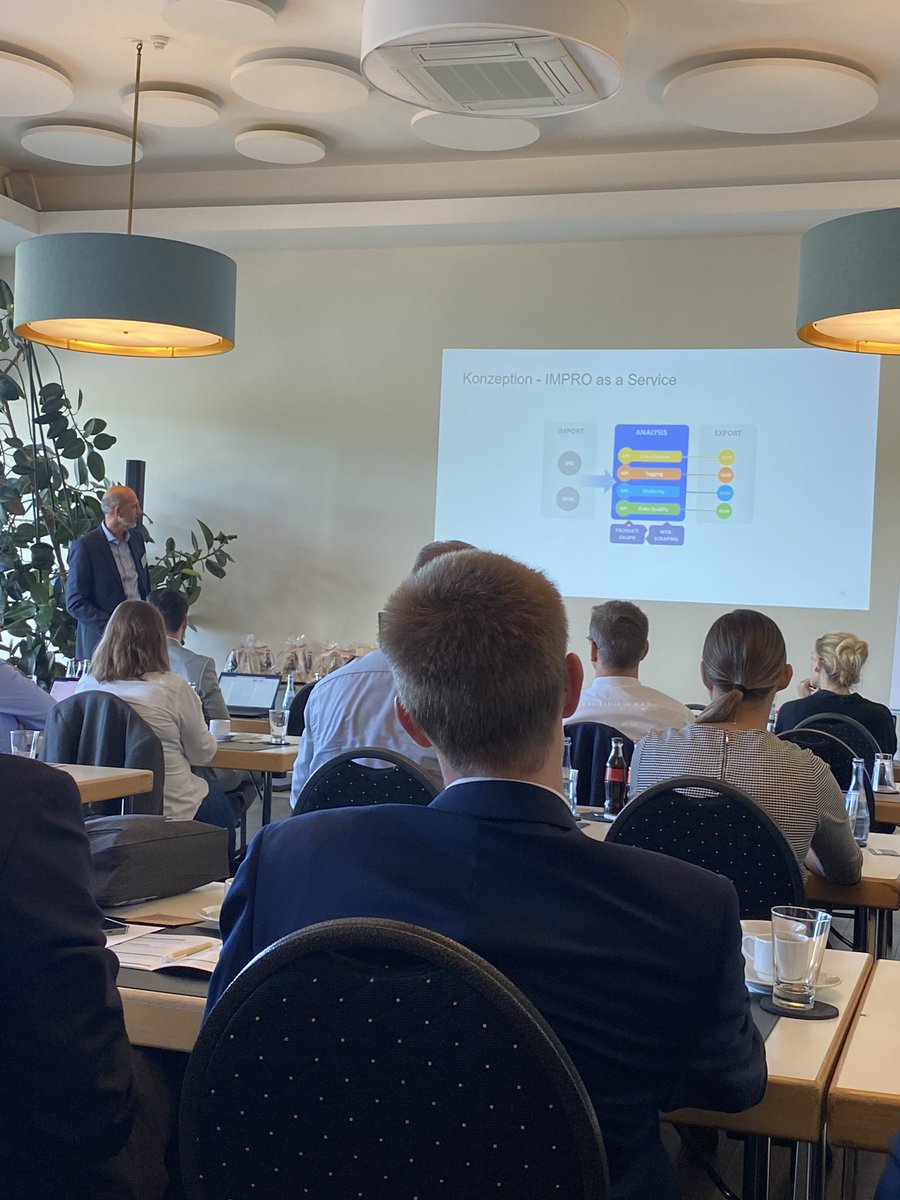 innoretail's tweet photo. Vielen Dank an Andreas Mohr und Prof. Dr. Rolf Krieger für ihren gemeinsamen Vortrag! https://t.co/kKW8FSw4s5