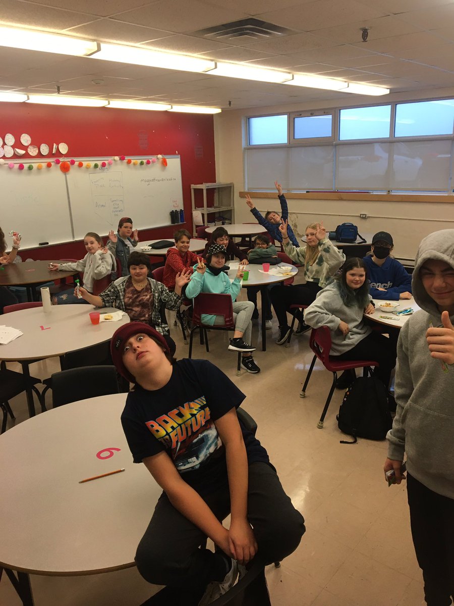 Bagel Thursday is always a hit!! 🥯😋<a href="/pe_atkinson/">Ms. Atkinson (PE)</a> <a href="/KidsEatSmartNL/">Kids Eat Smart</a> <a href="/SPJHPythons/">SPJH</a>
