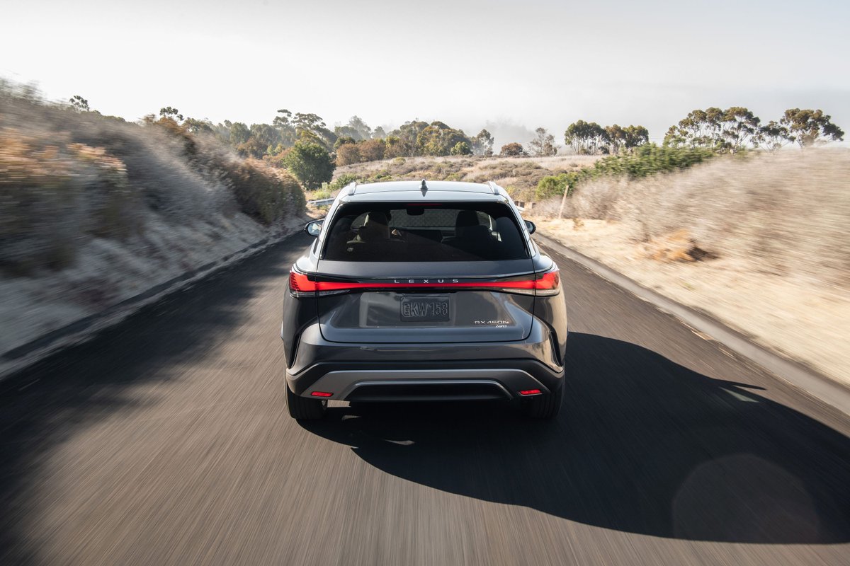 lexusmadrid's tweet photo. #LexusDrivingSignature refuerza la conexión del conductor con el vehículo, y le otorga confianza, confort y control en todo momento...

#LexusMadrid #LexusMadridNorte #LexusMajadahonda #LexusElPlantío #LexusCastellana https://t.co/LMywRDqQ5w