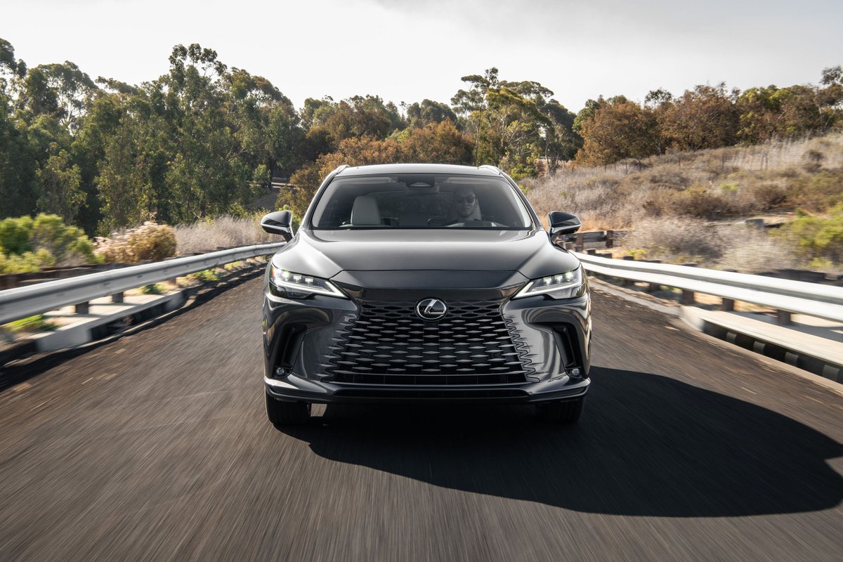 lexusmadrid's tweet photo. #LexusDrivingSignature refuerza la conexión del conductor con el vehículo, y le otorga confianza, confort y control en todo momento...

#LexusMadrid #LexusMadridNorte #LexusMajadahonda #LexusElPlantío #LexusCastellana https://t.co/LMywRDqQ5w