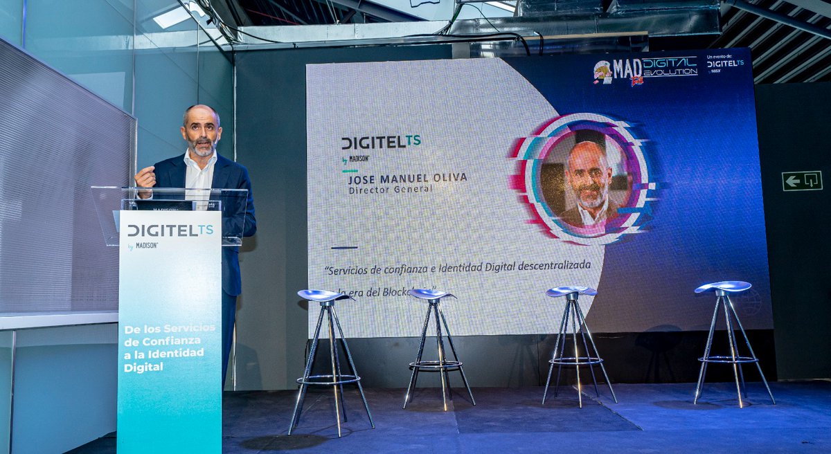 "Devolver la autogestión al ciudadano, que sea él quien decida qué, cómo y cuando compartir, llega la revolución de la identidad descentralizada y los wallets tienen gran protagonismo" <a href="/josemanueloliva/">José Manuel Oliva</a> Director de <a href="/DigitelTS/">Digitel TS</a> en #MadTalkDES22