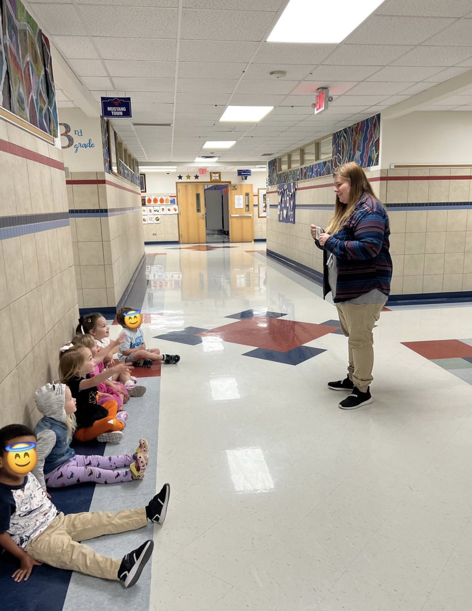 Love seeing Pre-K using the picture cards in the hallway to practice vocabulary! 🤩 Hearing their little voices make my DAY! ❤️💙 #risdbelieves #risdlitandint #risd_soar