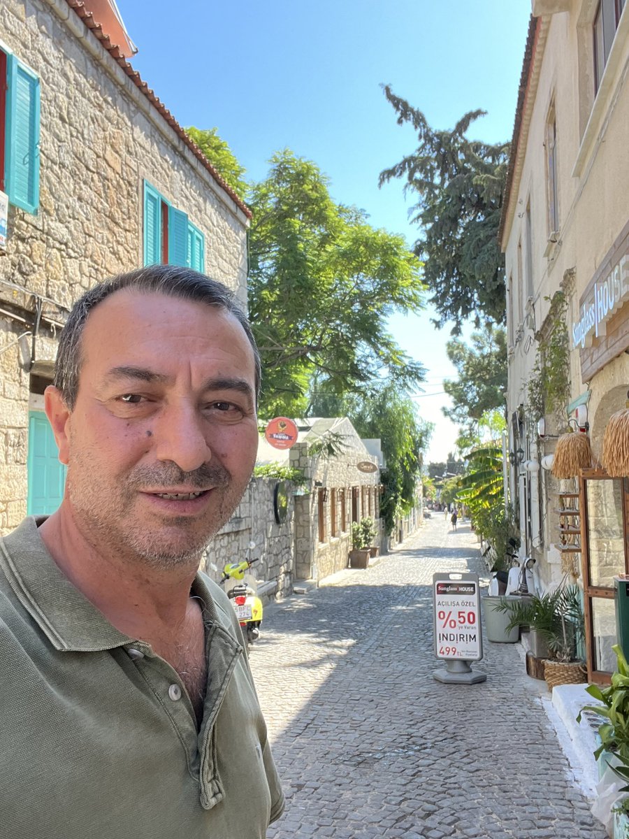 AtaTucer's tweet photo. Alaçatı’nın en güzel zamanları… https://t.co/XeW7in1dnp