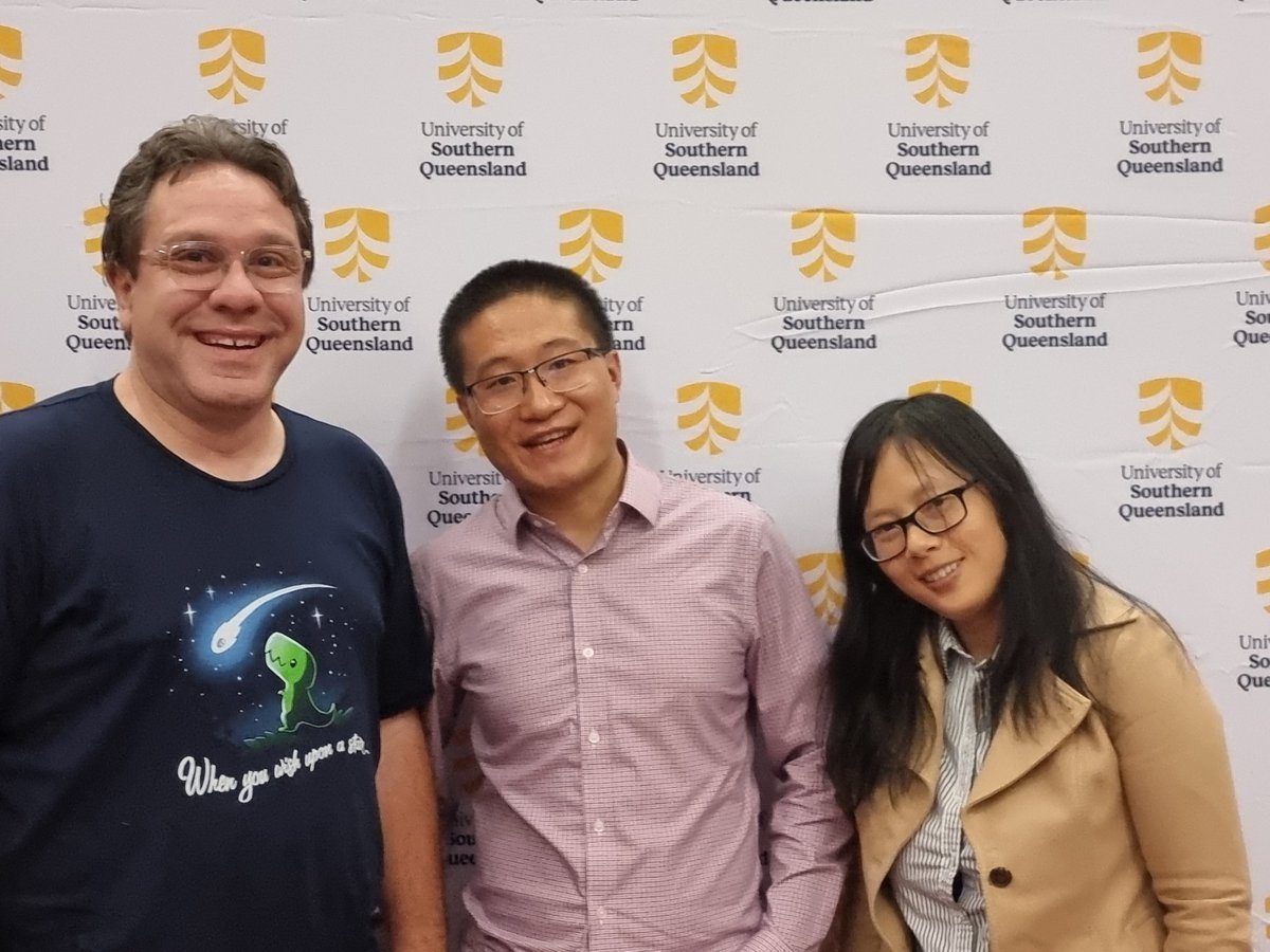 createdbyness's tweet photo. Great talks at @unisqaus Festival of Astronomy and space. #TESS and #spectroscopy #exoplanets #lookingforalienworlds with George and Chelsea! https://t.co/N6aYItEF3O