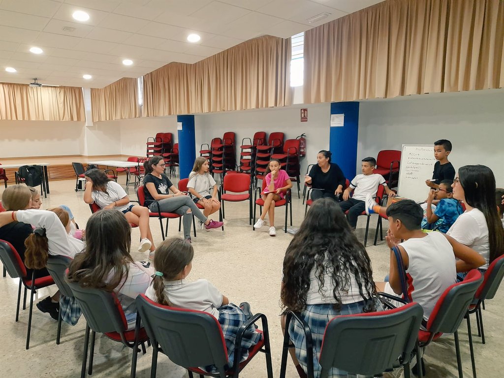 neusota's tweet photo. Ya hemos puesto en marcha la #participación infantil real y efectiva en nuestras #asambleas. Poco a poco iremos subiendo en la escalera de participación de #RogerHart, fomentando así la autonomía de los niños y niñas en estos espacios.

#inclusión #voz #interesescomunes https://t.co/Rsks5OORsq