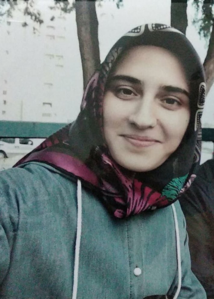 TutsakBebekler's tweet photo. 5275 Sayılı Ceza İnfaz Kanunu’na göre hamile kadınlar gözaltına alınamaz, tutuklanamaz. Ancak 33 haftalık HAMİLE Eda Nur Akkaya, 28 gündür Edirne Cezaevi’nde. Erken doğum tehlikesi var!
Eda hanım tahliye edilsin,
bir BEBEK daha CEZAEVİNDE dünyaya gelmesin!

@gamzeilgezdi https://t.co/NKDHeyCkeA