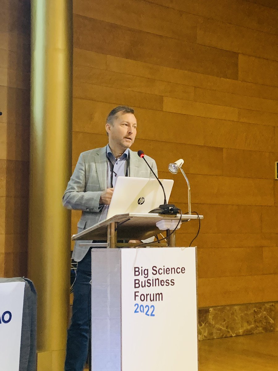 edavidsen's tweet photo. SMEs are good suppliers for Big sciende as deep technological insight and flexible @BigScienceDK @torbenEkvall fra @Mark &amp;Wedel er på podiet https://t.co/6BoU1hc0MI