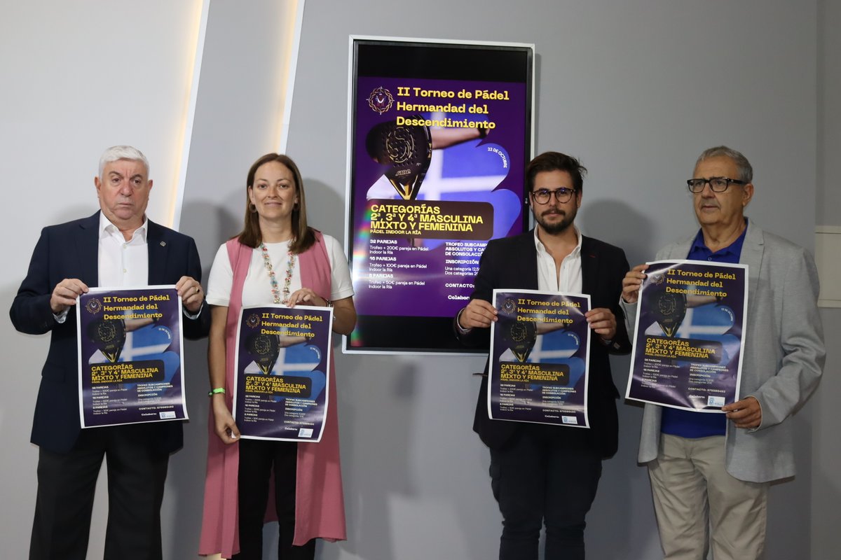 AytoHuelva's tweet photo. 📣Hoy hemos presentado el II Torneo de Pádel de la Hermandad del Descendimiento, un evento que aúna deporte y solidaridad y que cuenta con el patrocinio de @AytoHuelva.
ℹ️Puedes ampliar información e inscribirte a través del teléfono: 675506493 https://t.co/bmcs0w0Ma9