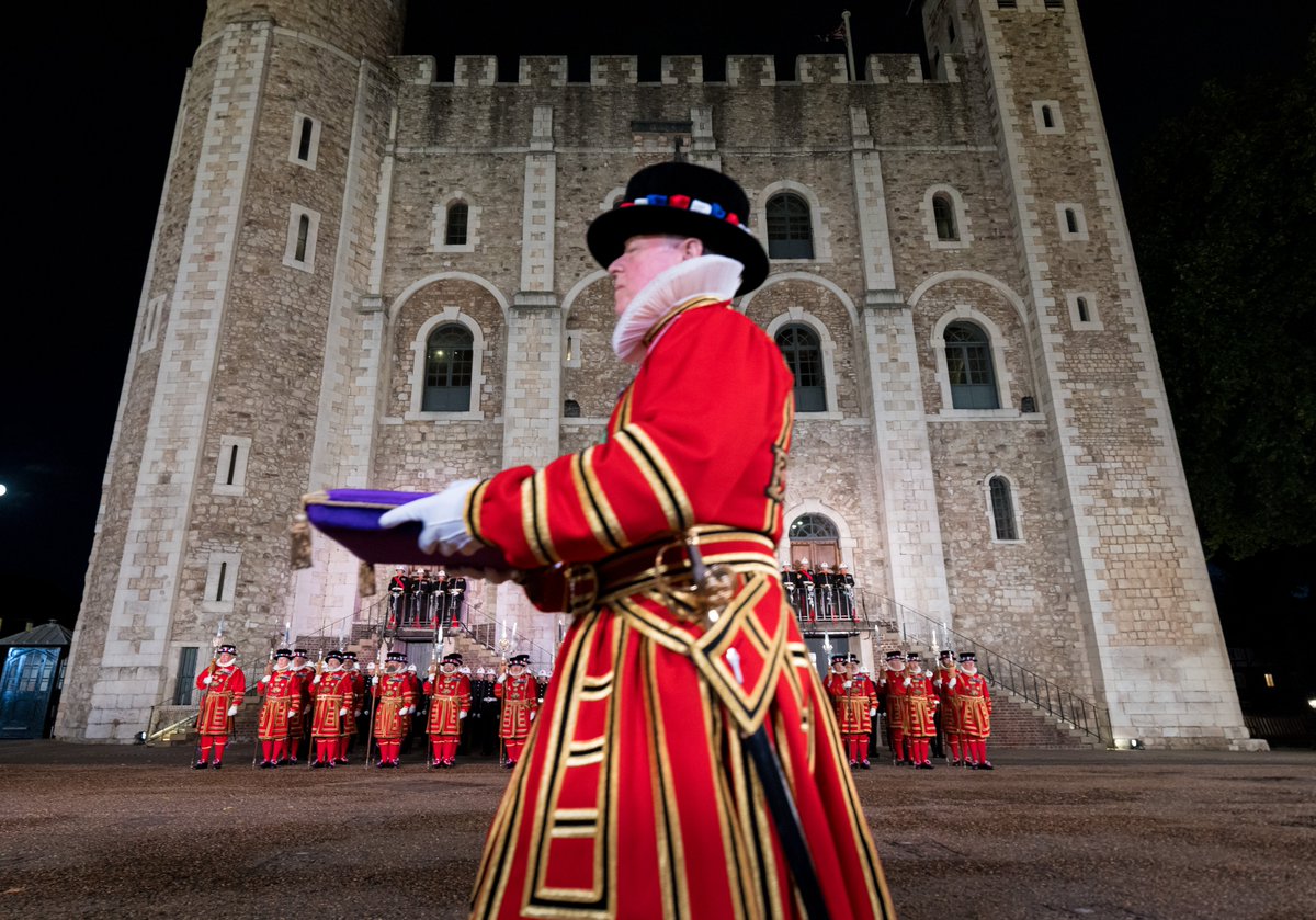 Our Chief Yeoman Warder perambulating the Keys for all on parade to see 🗝