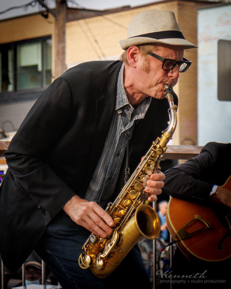 @AlexPangman and the #band with special guest from @ShuffleDemons on #saxaphone @kensingtonjazz last weekend. #Toronto #guitar #jazz #music