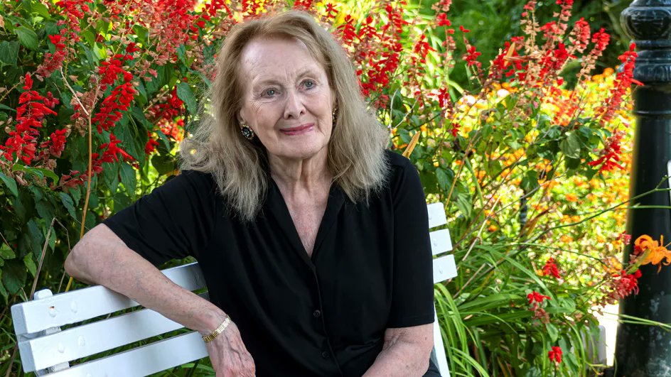 ⚡ L'écrivaine française Annie Ernaux reçoit le prix Nobel de littérature

francetvinfo.fr/culture/livres…
