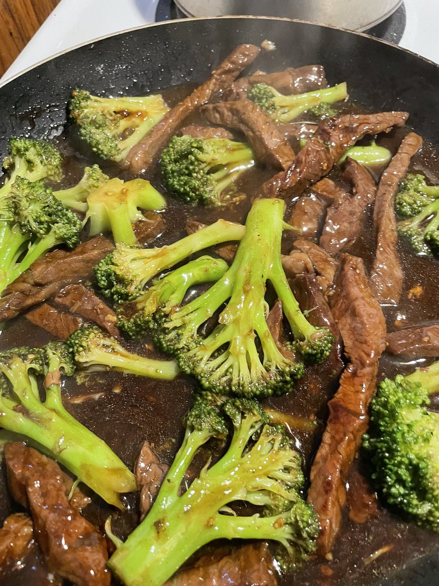 lovelyness2's tweet photo. First time making this from scratch. Actually turned out perfect! #GingerBeef https://t.co/QB18DaB4CS