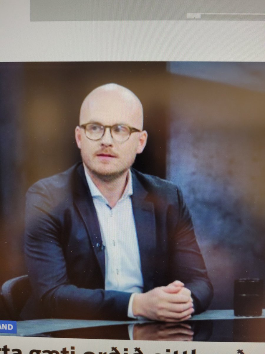 Ef Emmsjé Gauti væri hagfræðingur...