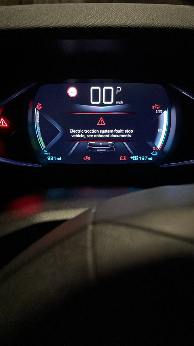 kellyruthmarlow's tweet photo. @DS_Official @TheRAC_UK @MotabilityOps left by the rac after this fault on my new ev car.Couldn’t move,couldn’t turn off, couldn’t lock it.RAC motability staff were rude,sarcastic,gave me several different timescales,4.5 hrs in the cold,https://t.co/2lQuR7S1HR never came to help https://t.co/XPh1HAJC2k