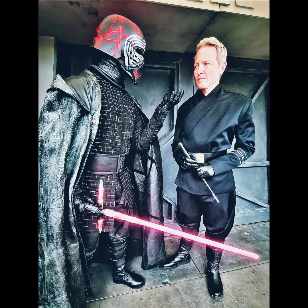 501stIOC's tweet photo. It is in the hands of an officer to fulfill the orders of the Supreme Leader.
ID 77888 and DS 27990 from the @501stGG
#501st #501stLegion #StarWars #ImperialOfficer #firstorder #generalpryde #ImperialOfficerCorps #IOC #kyloren #DutyHonorEmpire #BadGuysDoingGood https://t.co/L46dh6ureZ